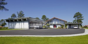 HUF_Haus_ART_5_mit_Flugzeughangar_69_540d736a3f18b